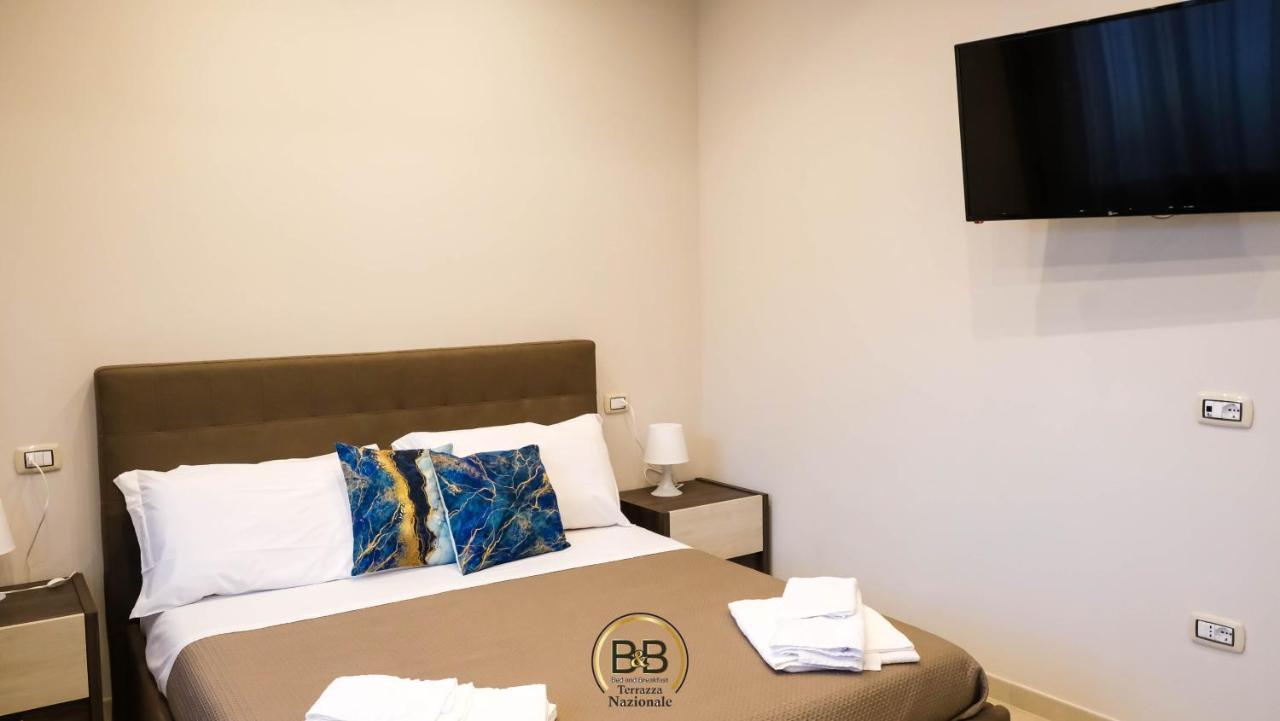 B&B Terrazza Nazionale Napoli Bagian luar foto